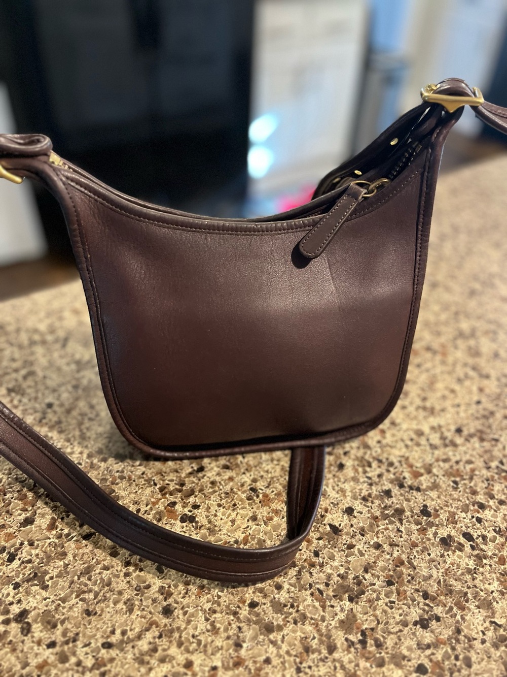 Coach Vintage 9950 Dark Brown Leather Shoulder Bag